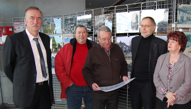 Exposition cartes postales anciennes Ã la Passerelle